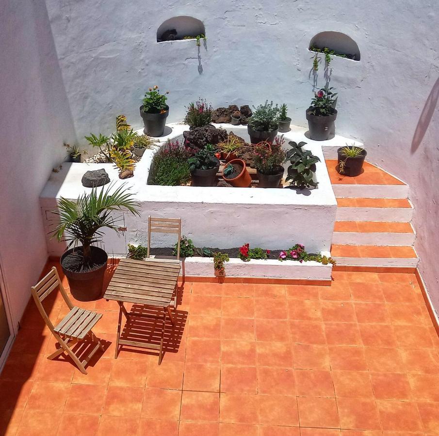 Апартаменты Guanapay - Casa Marosenia Гуйме Экстерьер фото